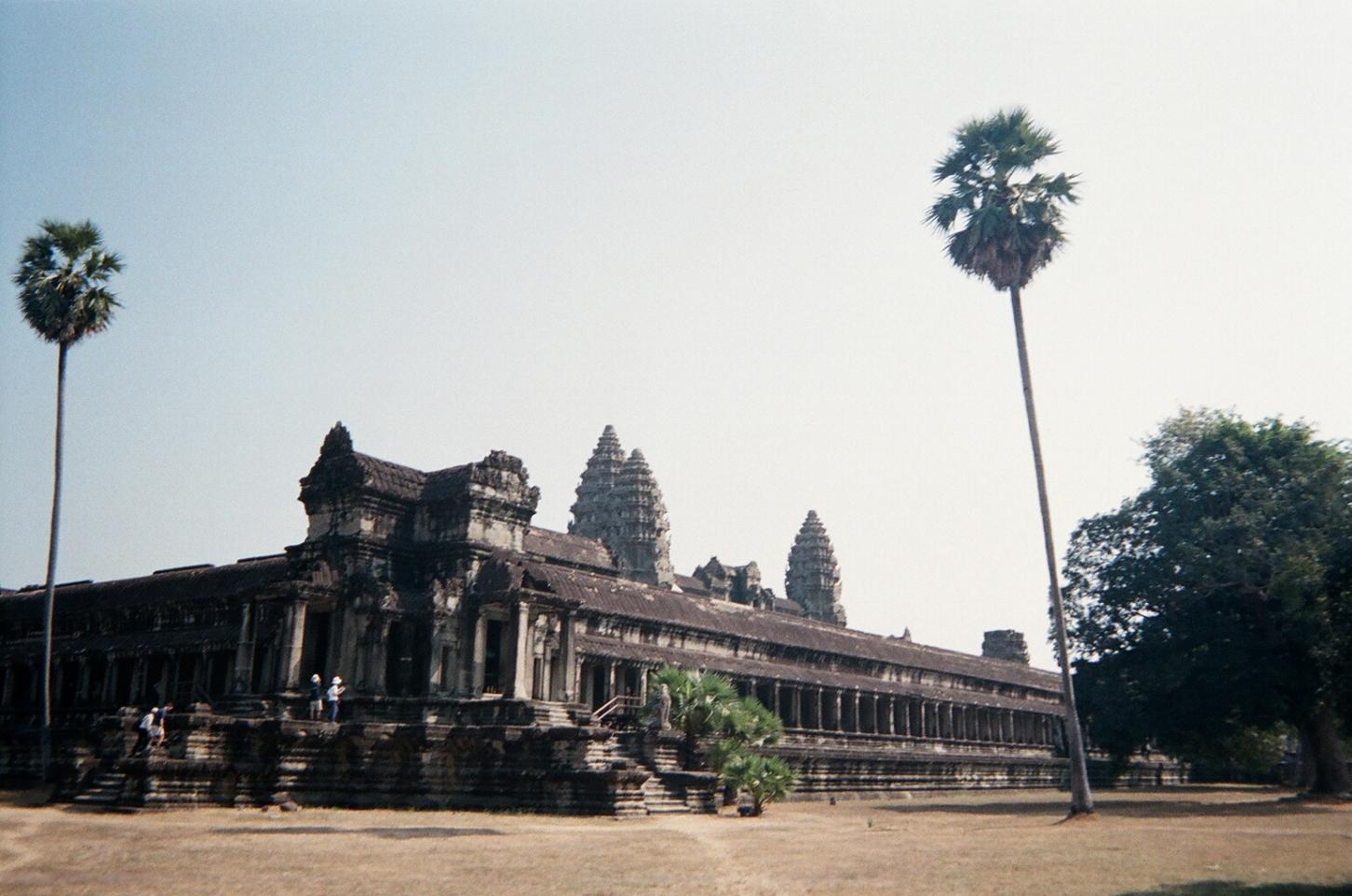 Angkor side view.jpg